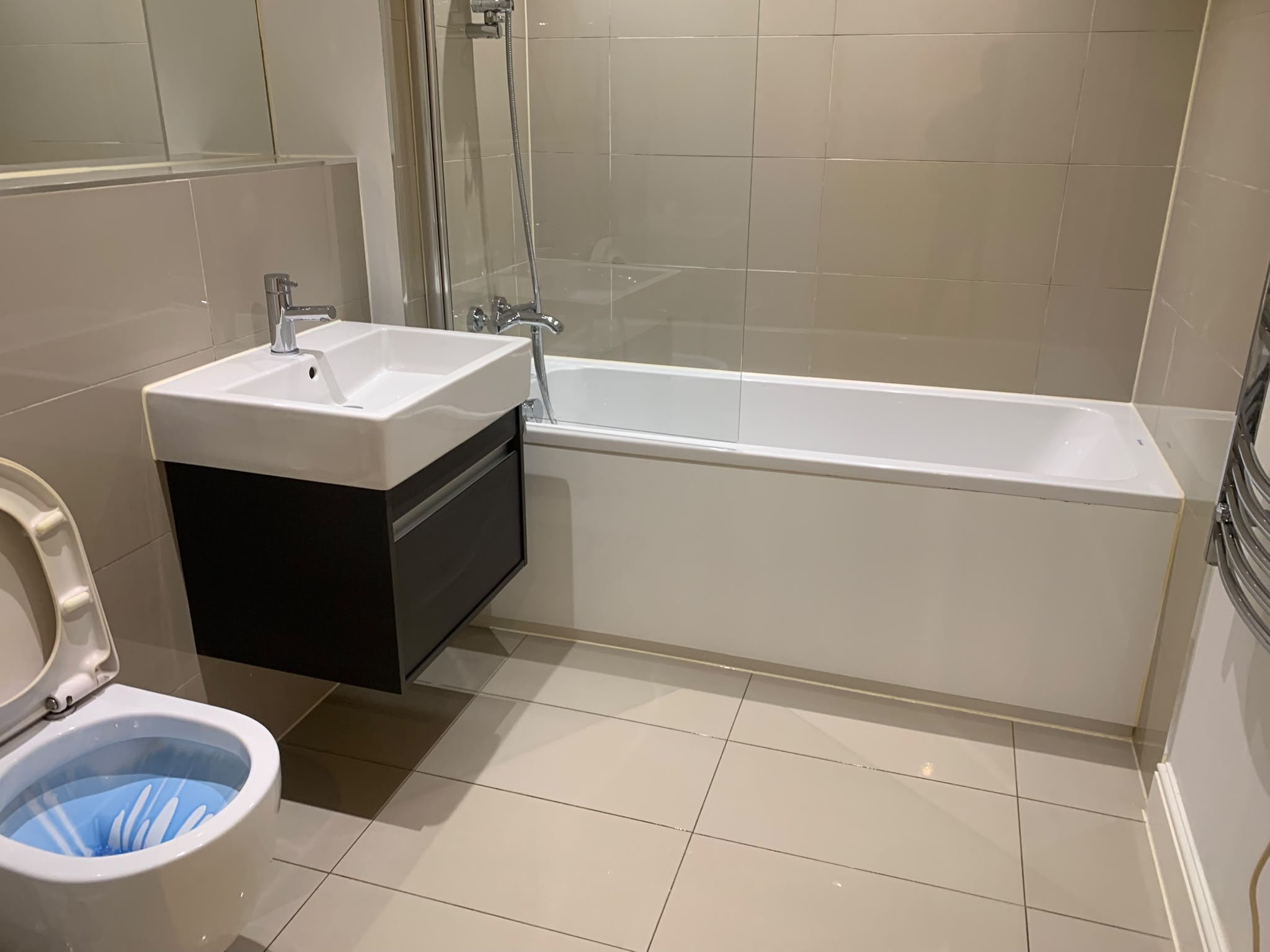 New Build Bathroom Clean in Surrey — AM 2 PM Cleaning Services