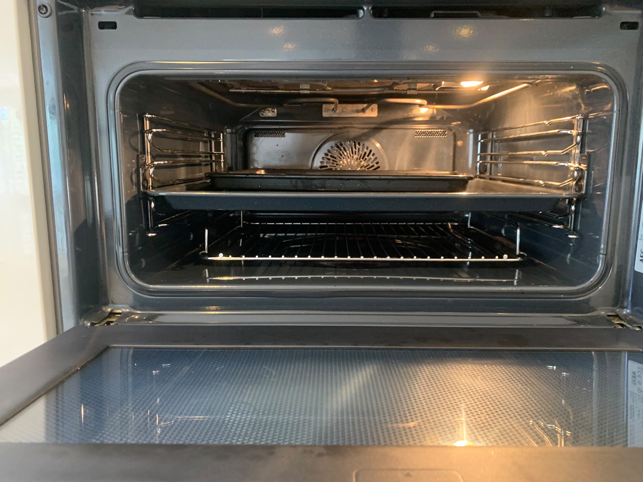 Oven Clean in Surrey — AM 2 PM Cleaning Services