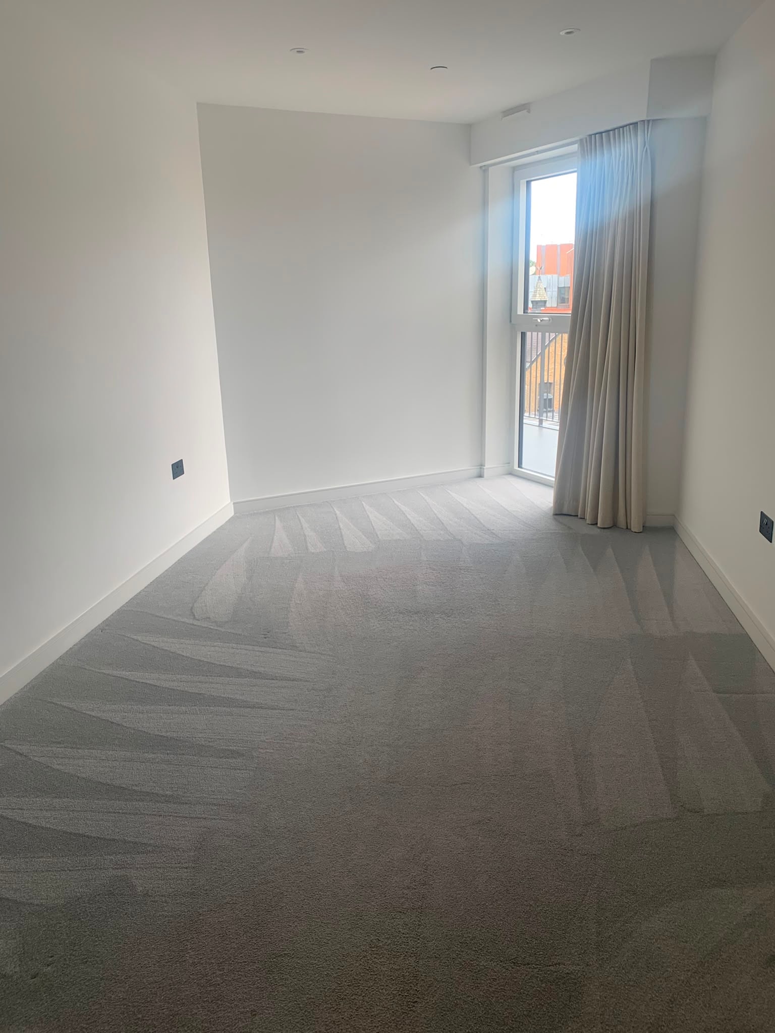 Freshly cleaned bedroom after end of tenancy clean in Surrey